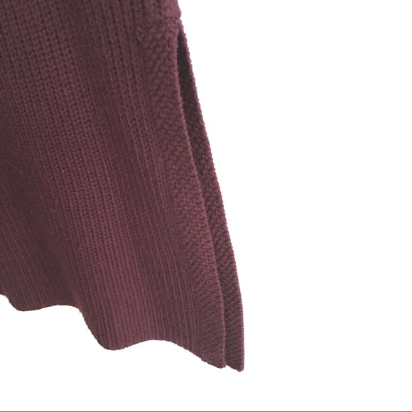 (SOLD) ARITZIA Sleeveless Cowl Sweater Burgundy - Picture 3 of 6